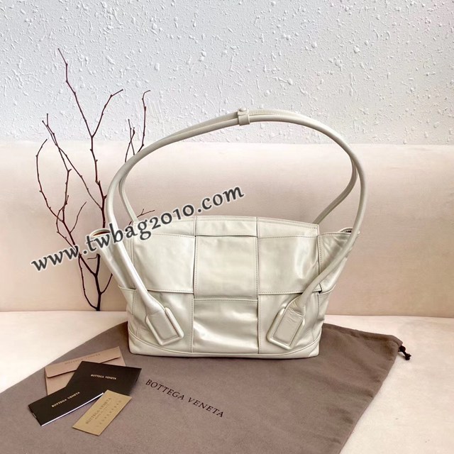 Bottega veneta高端女包 96009 寶緹嘉新款Arco48油蠟皮包 BV經典款小牛皮質中號手提包  gxz1226